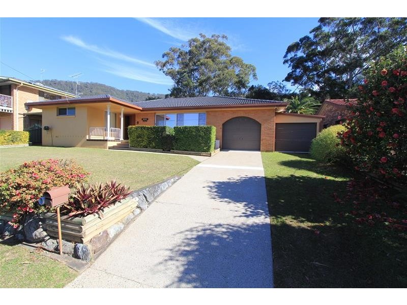 100 Norman Street, Laurieton NSW 2443