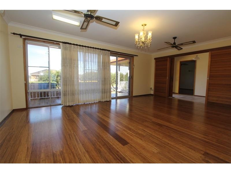 100 Norman Street, Laurieton NSW 2443