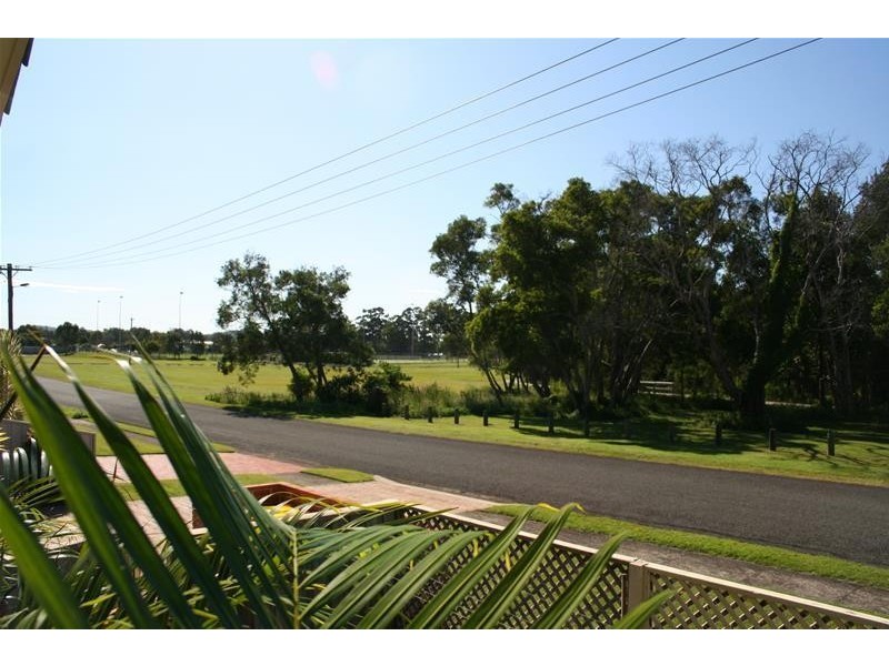 1/10 McLennan Street, Laurieton NSW 2443