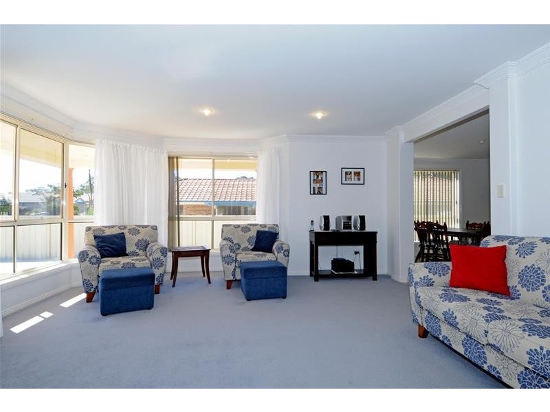 66 Scarborough Way, Dunbogan NSW 2443