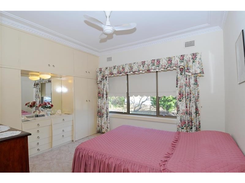 42 The Parade, North Haven NSW 2443