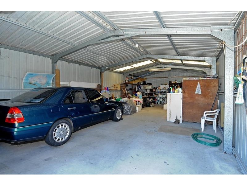 42 The Parade, North Haven NSW 2443