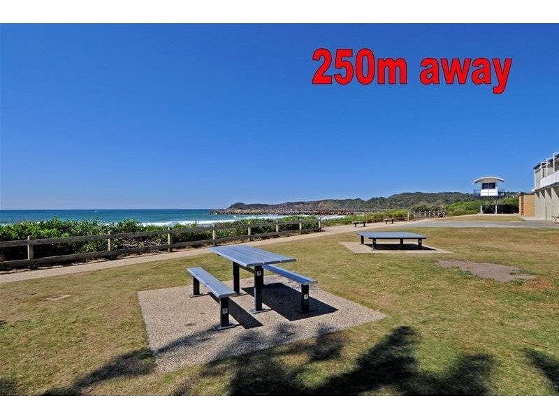 42 The Parade, North Haven NSW 2443