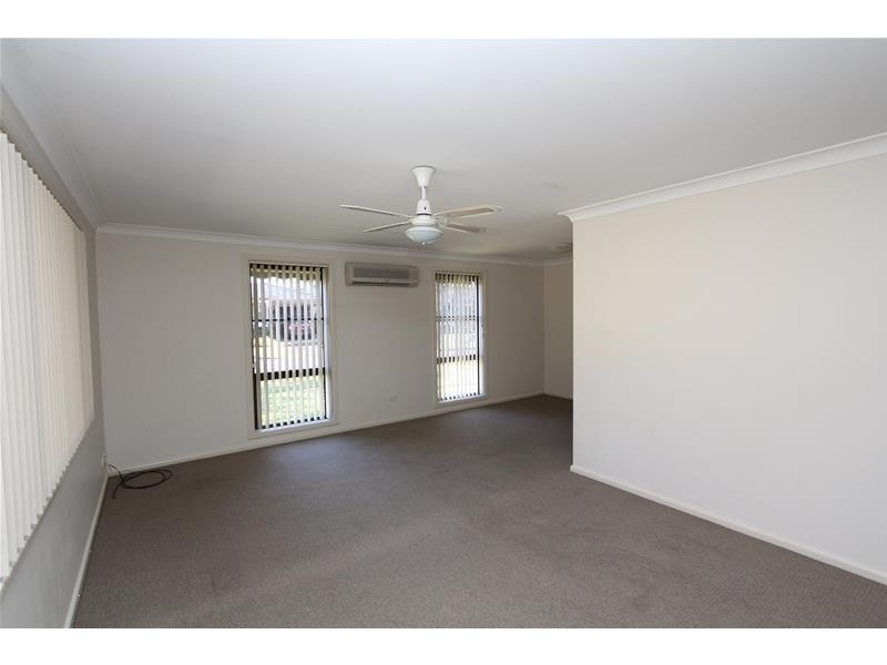 6 Phillip Close, Laurieton NSW 2443