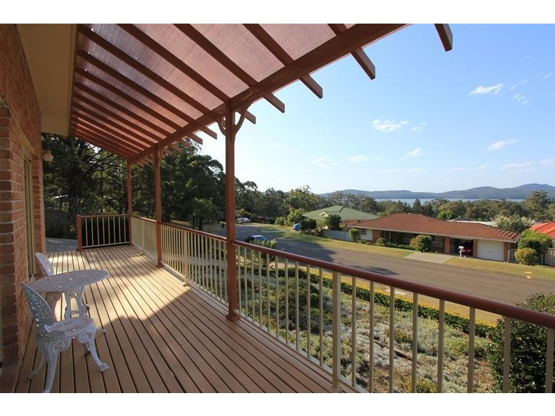 24 Waterview Crescent, West Haven NSW 2443
