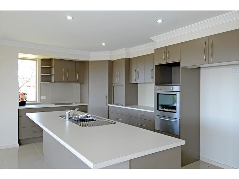 12 Admirals Circle, Laurieton NSW 2443