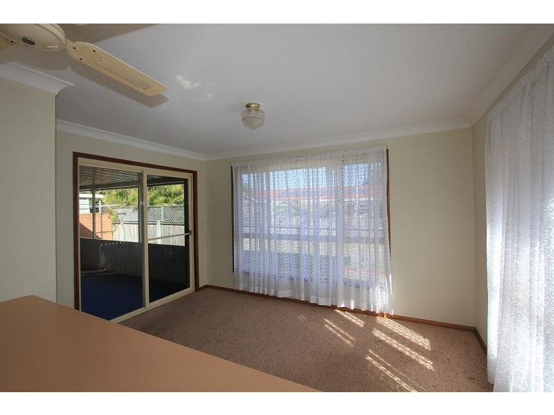 2/3 Lauren Close, North Haven NSW 2443