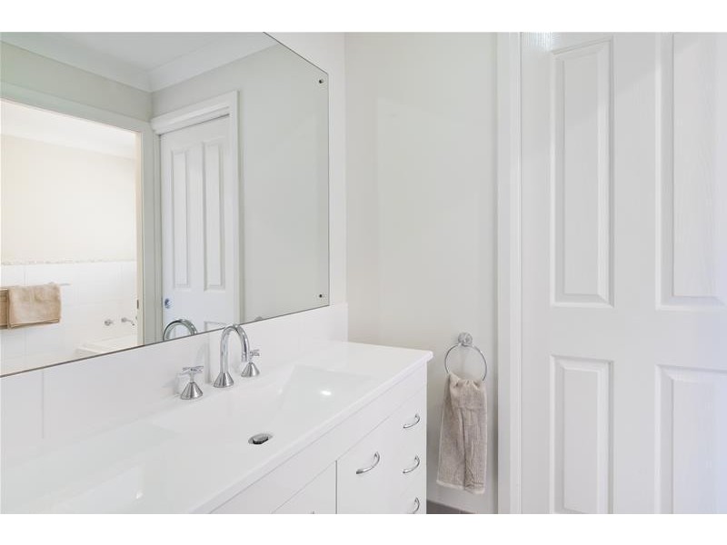 12 Grenadines Way, Bonny Hills NSW 2445