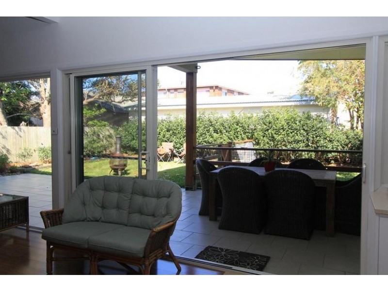 10 KORIBAH AVENUE, Lake Cathie NSW 2445