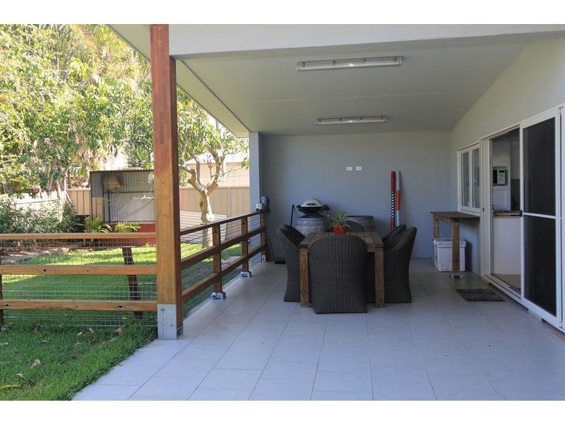 10 KORIBAH AVENUE, Lake Cathie NSW 2445