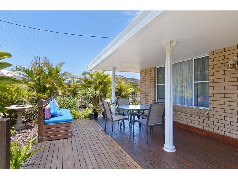 1 Seaview Avenue, Dunbogan NSW 2443