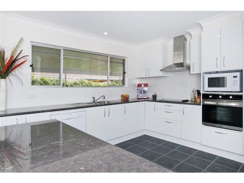 1 Seaview Avenue, Dunbogan NSW 2443