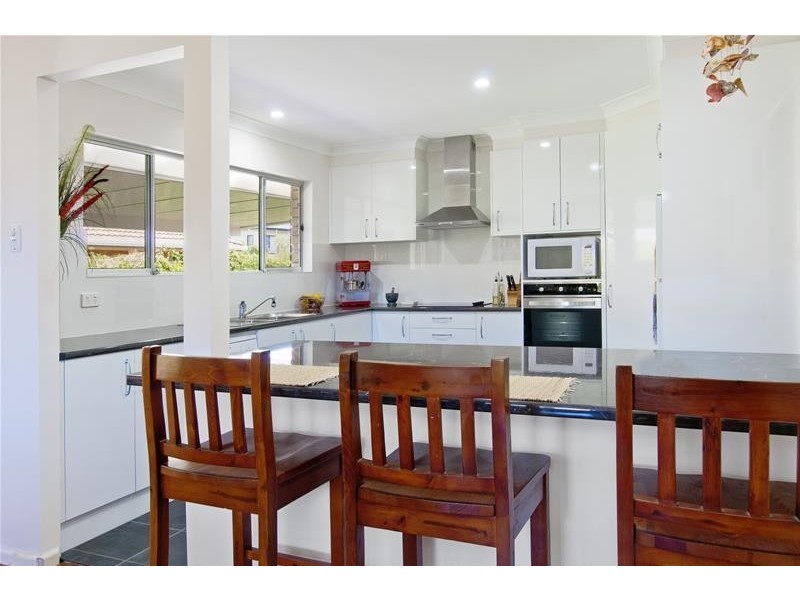 1 Seaview Avenue, Dunbogan NSW 2443
