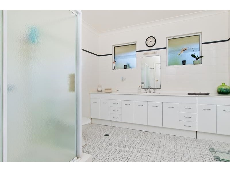 1 Seaview Avenue, Dunbogan NSW 2443