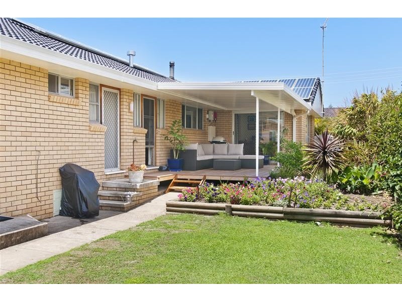 1 Seaview Avenue, Dunbogan NSW 2443