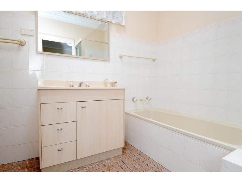 1/8 Murson Crescent, North Haven NSW 2443