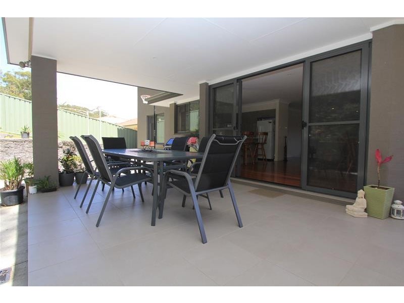 24 Scarborough Way, Dunbogan NSW 2443