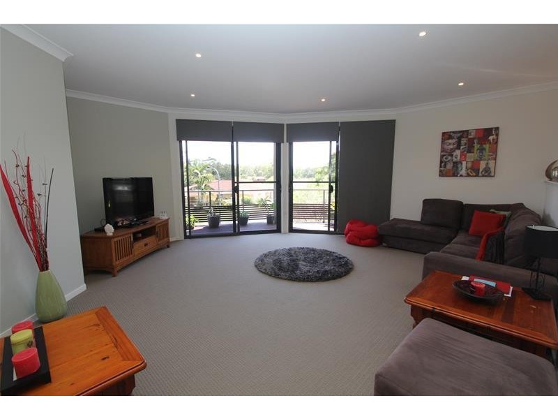 24 Scarborough Way, Dunbogan NSW 2443