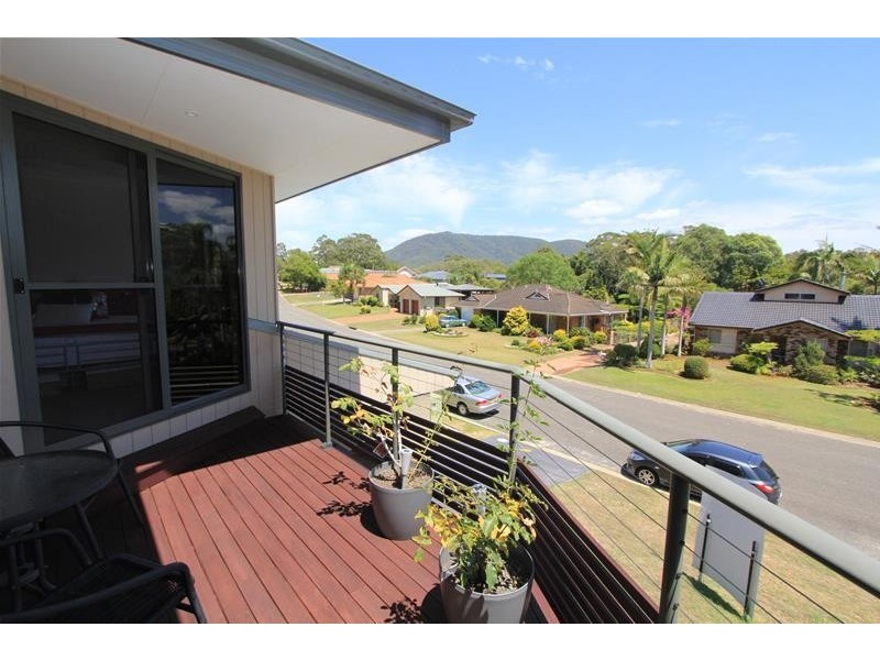 24 Scarborough Way, Dunbogan NSW 2443