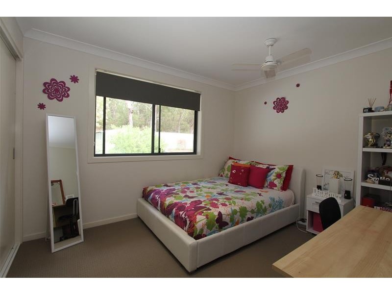 24 Scarborough Way, Dunbogan NSW 2443