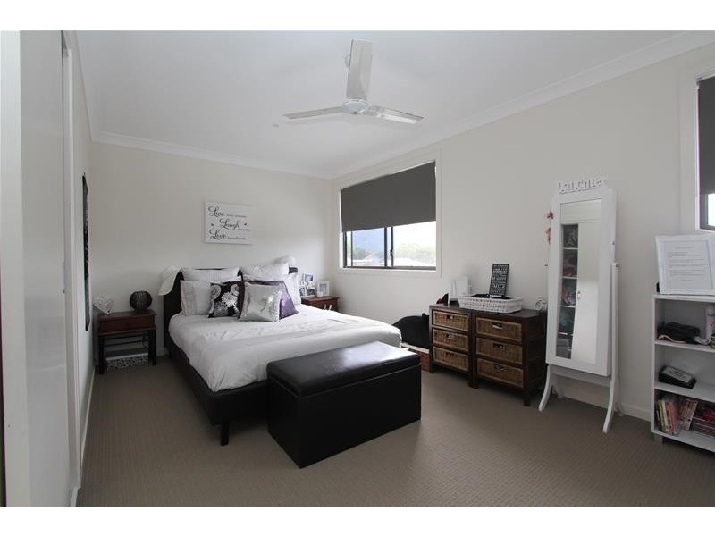 24 Scarborough Way, Dunbogan NSW 2443