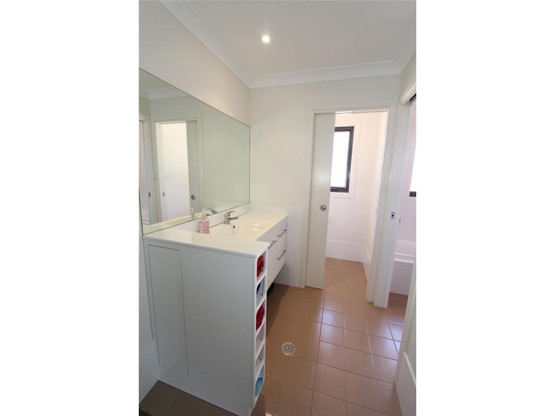 24 Scarborough Way, Dunbogan NSW 2443