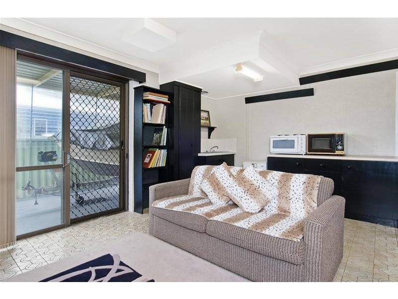 93 The Parade, North Haven NSW 2443