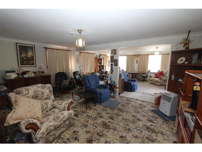 25 Peach Grove, Laurieton NSW 2443