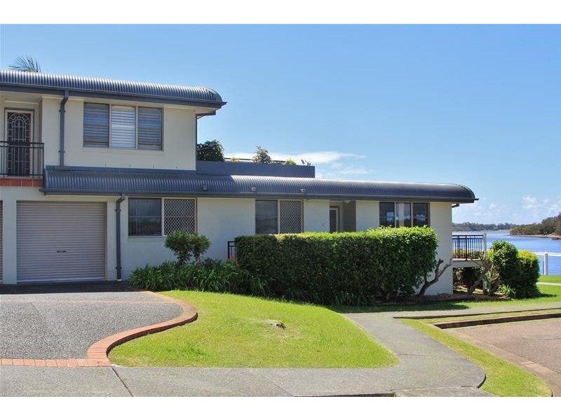 1/1 Wharf Street, Laurieton NSW 2443