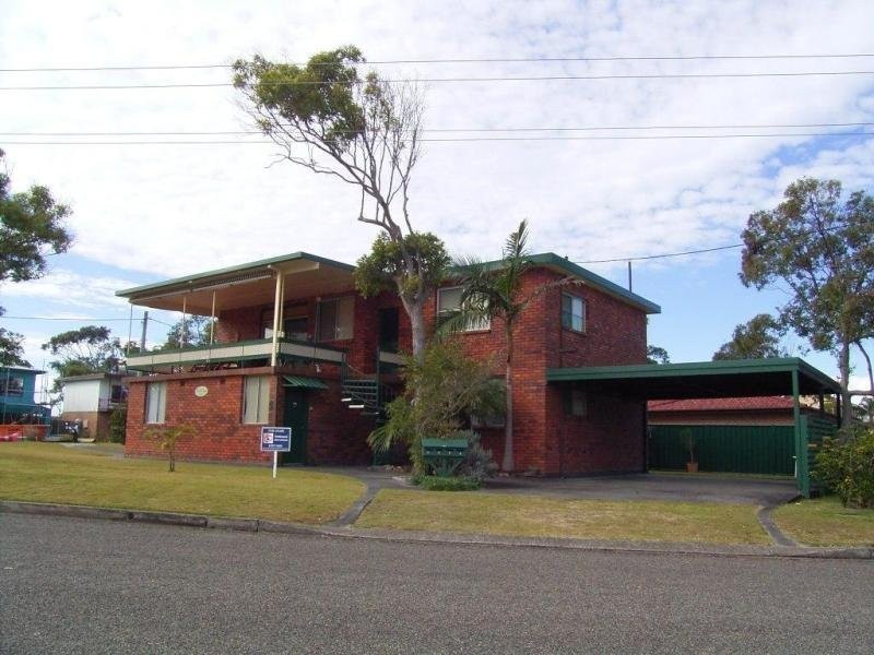 2/62 Evans Street, Lake Cathie NSW 2445