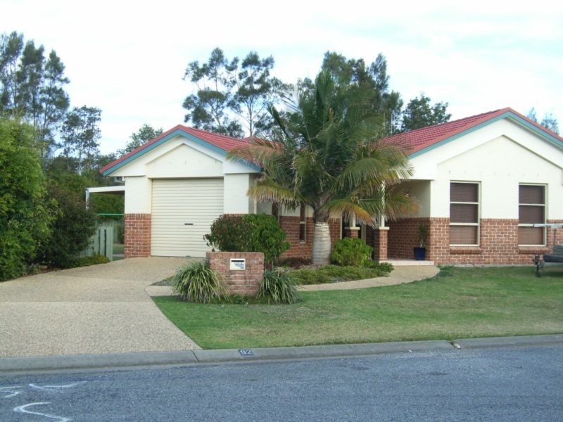 92 Fiona Crescent, Lake Cathie NSW 2445
