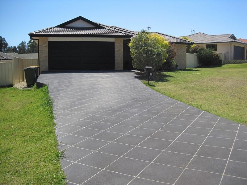 32 Explorers Way, Lake Cathie NSW 2445