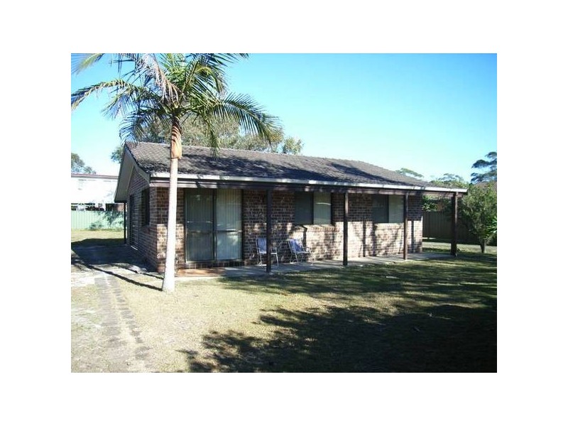 39 Evans Street, Lake Cathie NSW 2445
