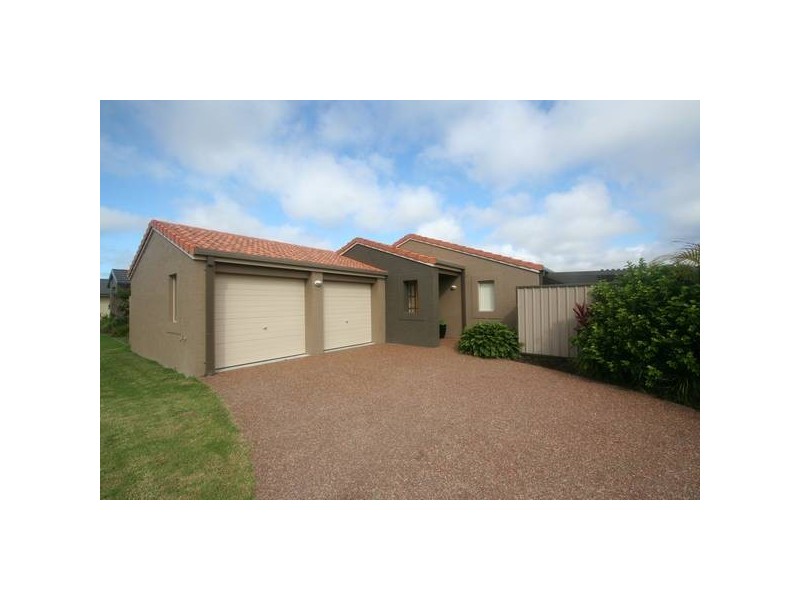 6 Hungerford Place, Bonny Hills NSW 2445
