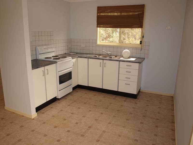 298 Longpoint Drive, Lake Cathie NSW 2445