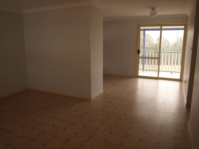 298 Longpoint Drive, Lake Cathie NSW 2445