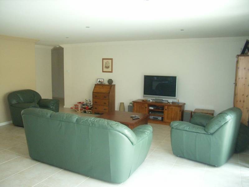 4 Resolution Place, Lake Cathie NSW 2445