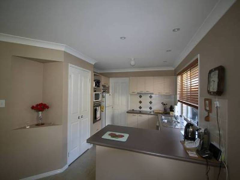 Eagle Place, Lake Cathie NSW 2445