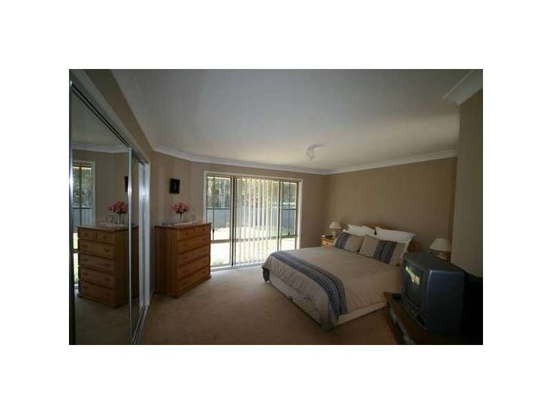 Eagle Place, Lake Cathie NSW 2445