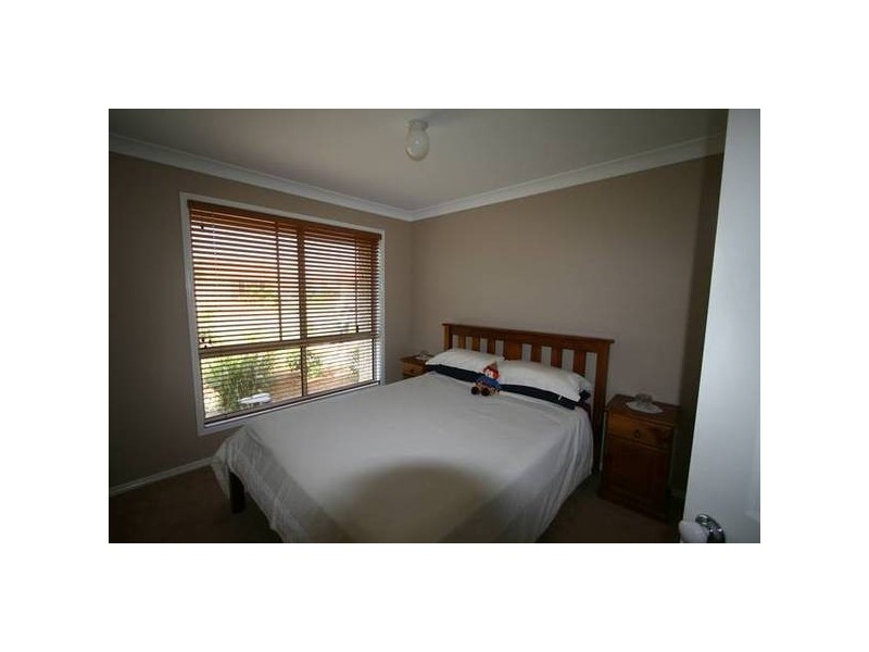 Eagle Place, Lake Cathie NSW 2445