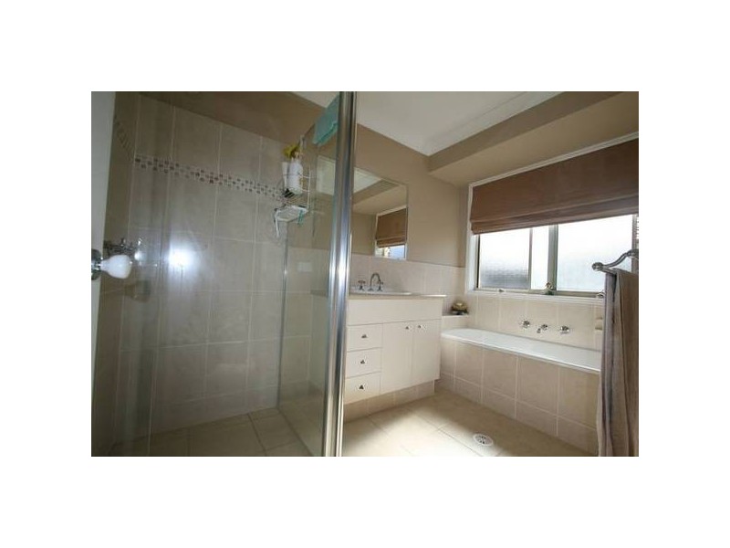 Eagle Place, Lake Cathie NSW 2445