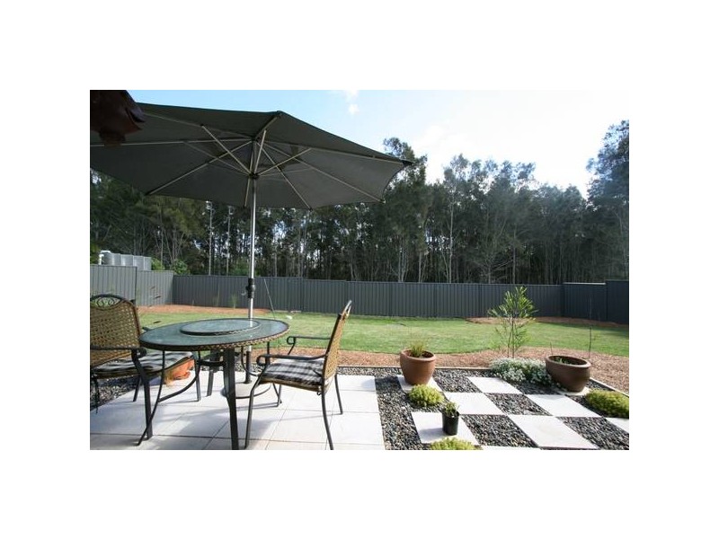 Eagle Place, Lake Cathie NSW 2445