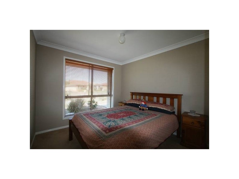 Eagle Place, Lake Cathie NSW 2445