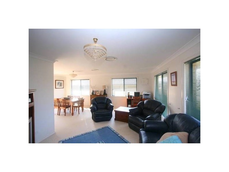 5 Tweed Place, Lake Cathie NSW 2445