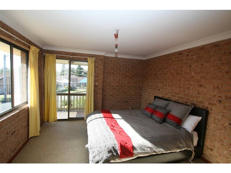 3/2 Hope Close, Dunbogan NSW 2443