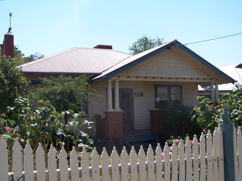 17 Park Street, Seymour VIC 3660