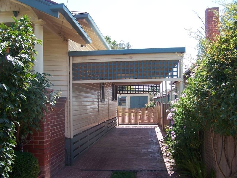 17 Park Street, Seymour VIC 3660