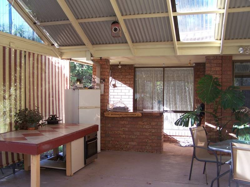 Highlands Road, Seymour VIC 3660