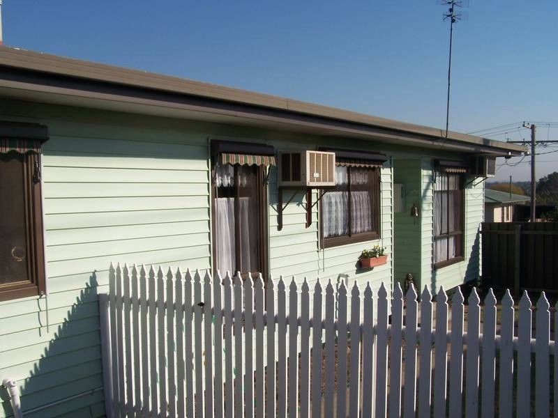 17 Heywood Crescent, Seymour VIC 3660