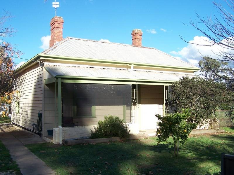 2 Tierney Street, Seymour VIC 3660
